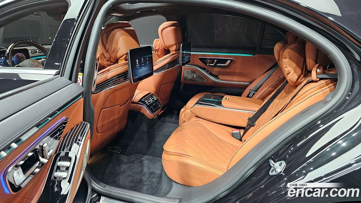 Mercedes-Benz S-Class 2023