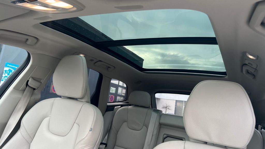 Volvo XC60 2022