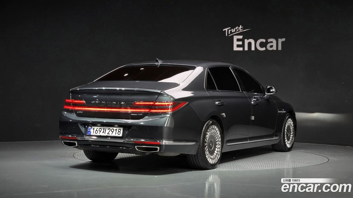 Genesis G90 2020
