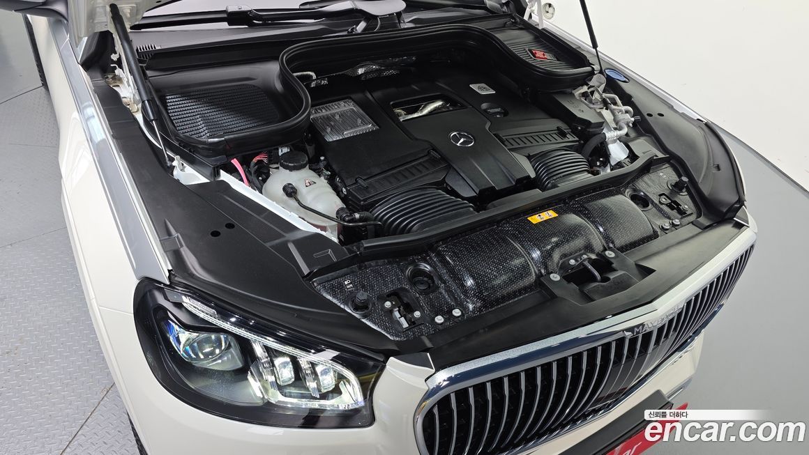 Mercedes-Benz GLS-Class 2023