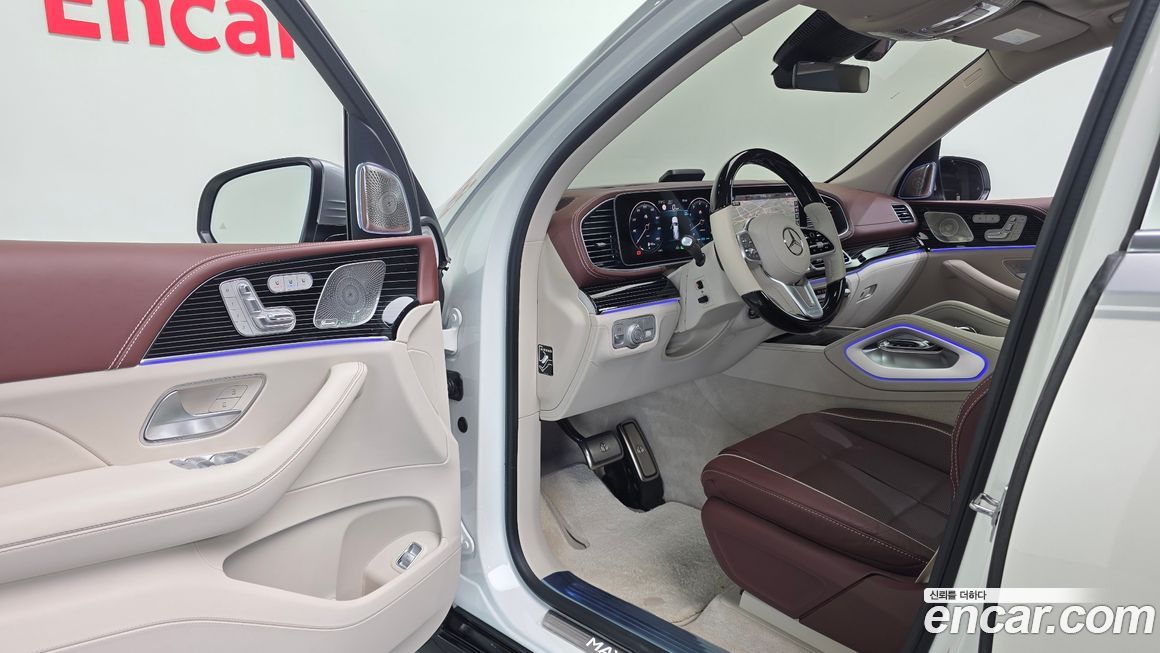 Mercedes-Benz GLS-Class 2023