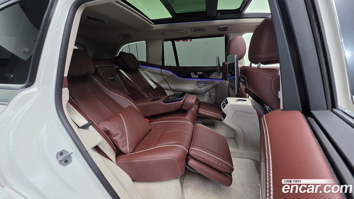 Mercedes-Benz GLS-Class 2023