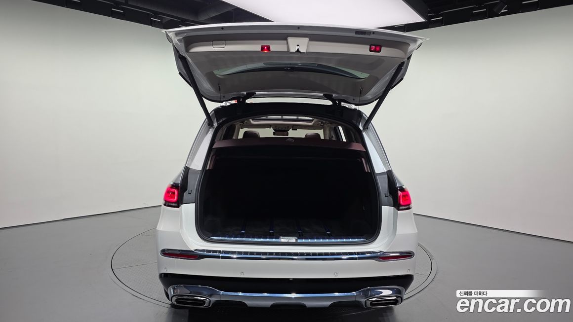 Mercedes-Benz GLS-Class 2023