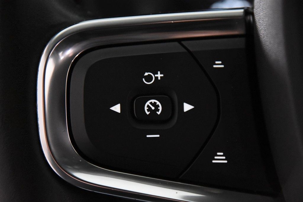 Volvo XC40 2021