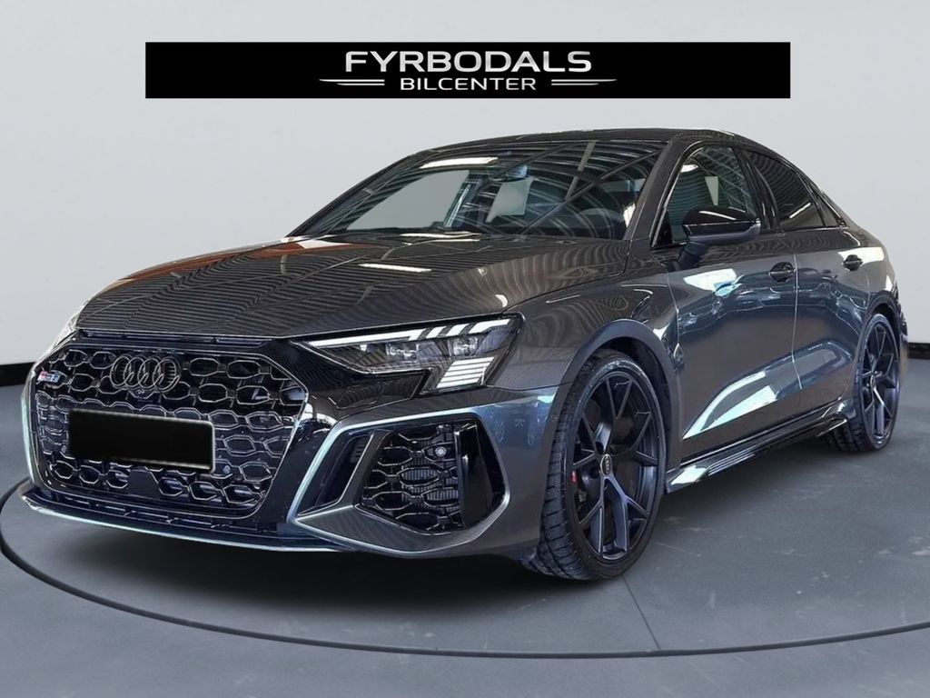 Audi RS3 2024