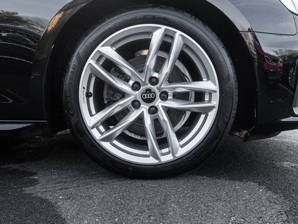 Audi A4 2021