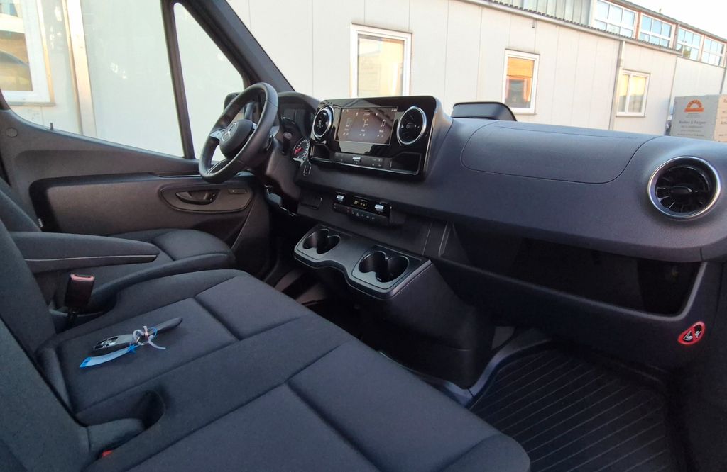 Mercedes-Benz Sprinter 2024