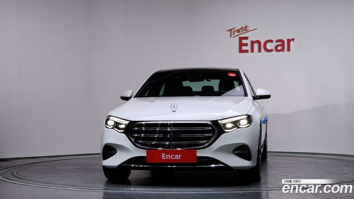 Mercedes-Benz E-Class 2025