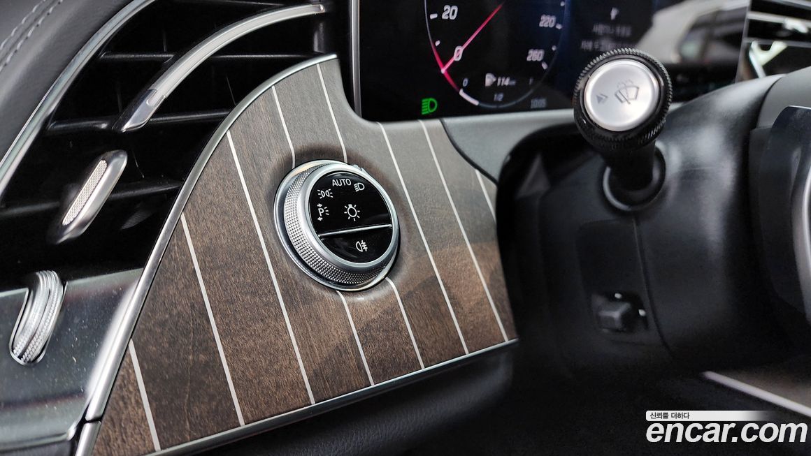 Mercedes-Benz E-Class 2025