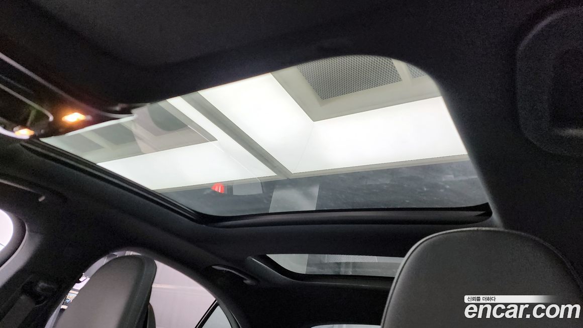 Mercedes-Benz E-Class 2025