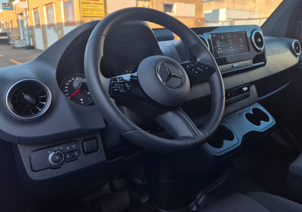 Mercedes-Benz Sprinter 2024