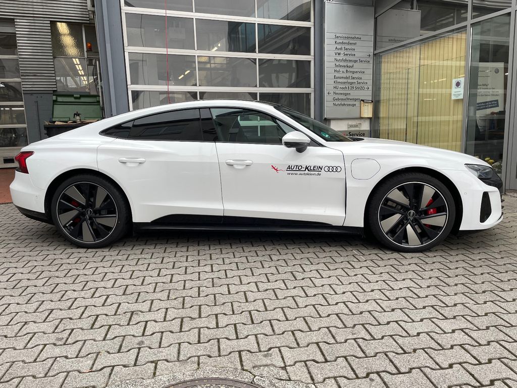 Audi RS e-tron GT 2022