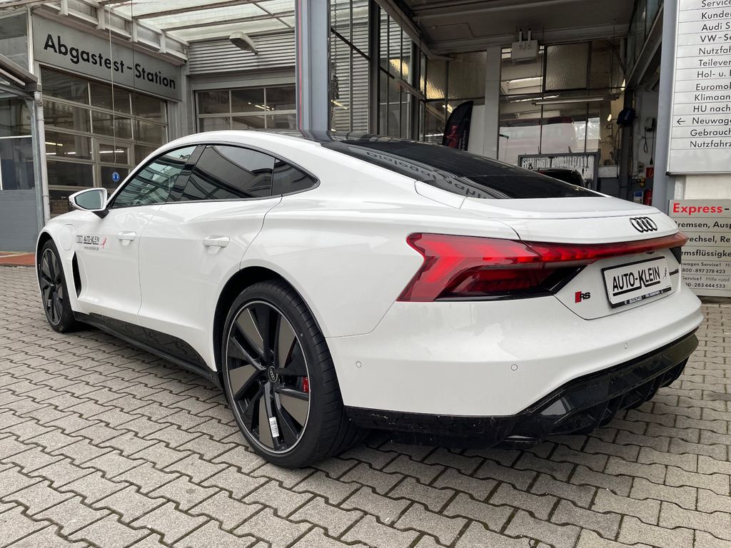 Audi RS e-tron GT 2022