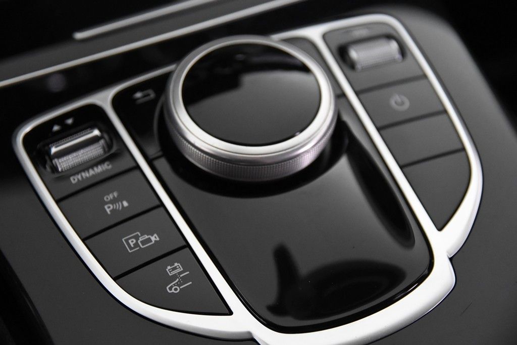 Mercedes-Benz C 300 2020