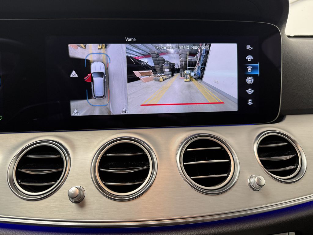 Mercedes-Benz E 300 2022