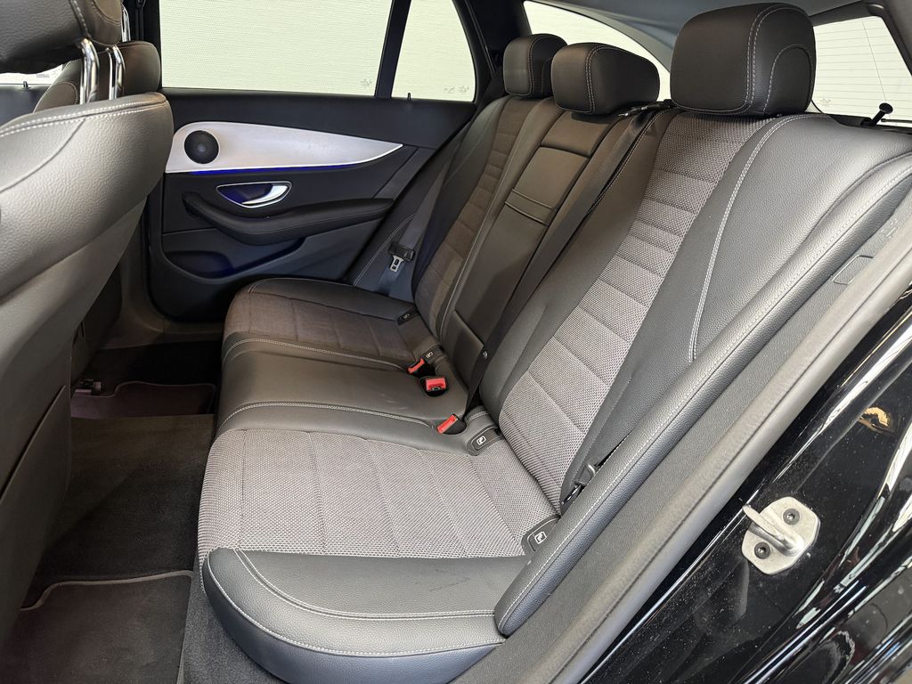Mercedes-Benz E 300 2022