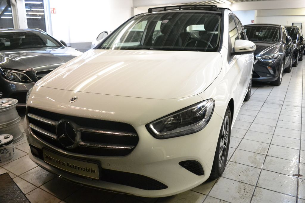 Mercedes-Benz B 180 2022