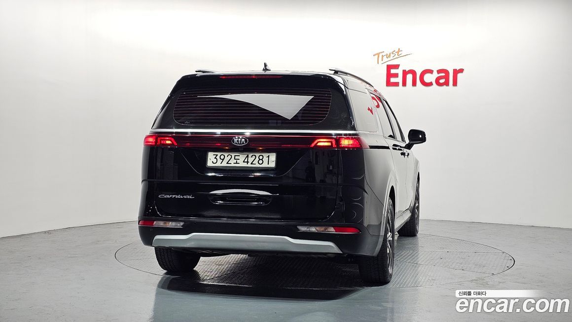 Kia Canival 2021