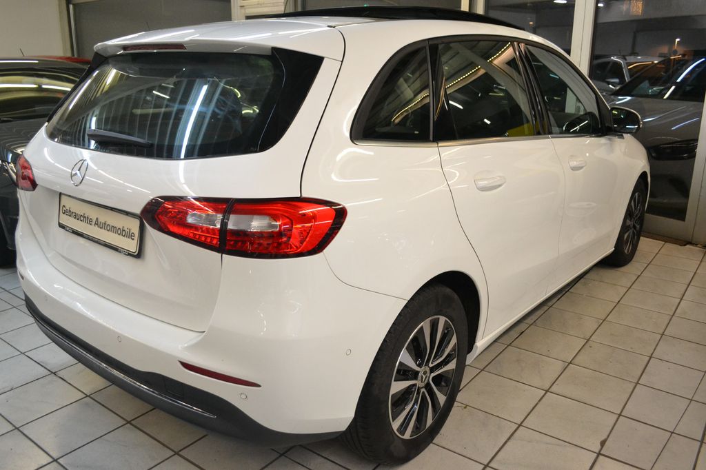 Mercedes-Benz B 180 2022