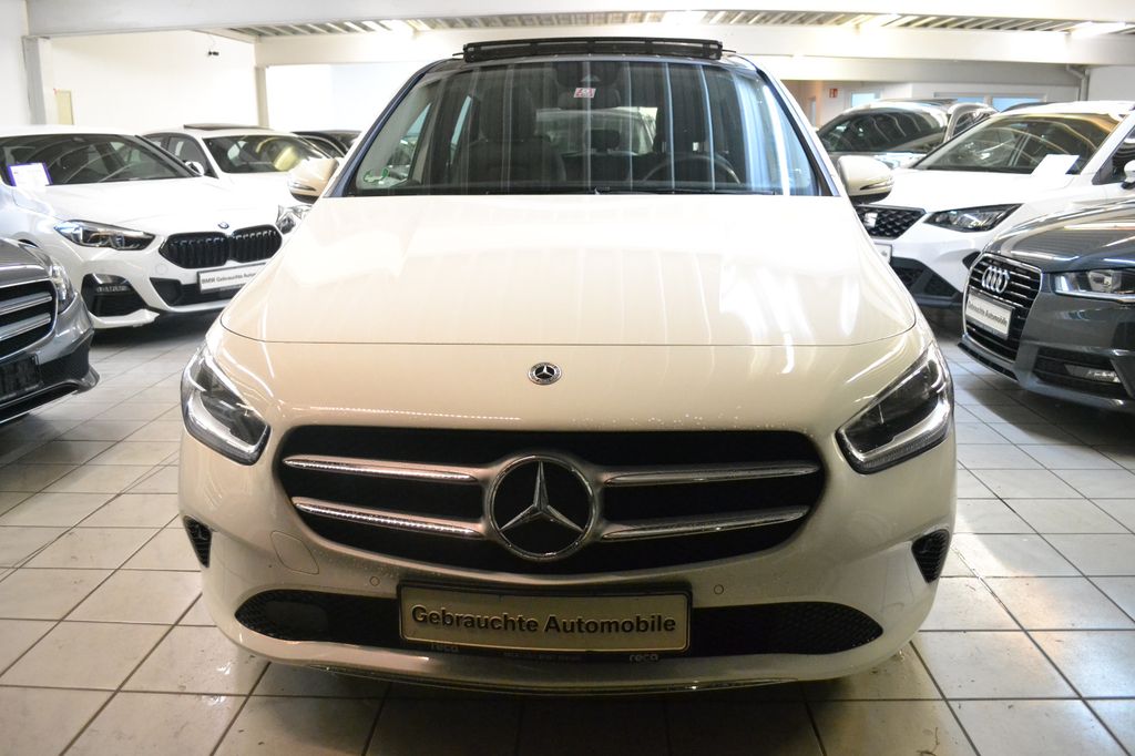 Mercedes-Benz B 180 2022