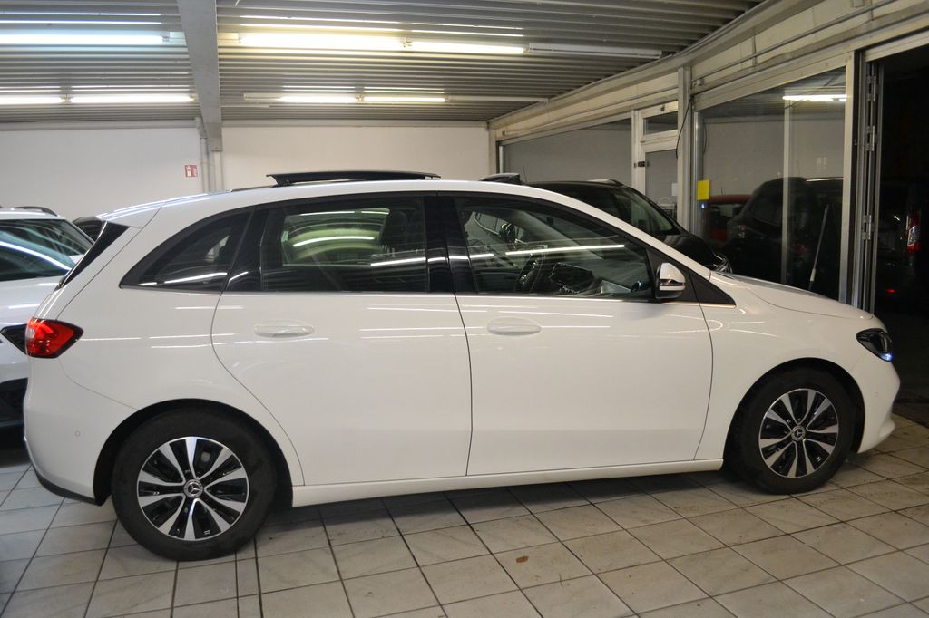 Mercedes-Benz B 180 2022