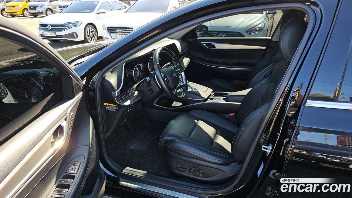 Hyundai Grandeur 2020