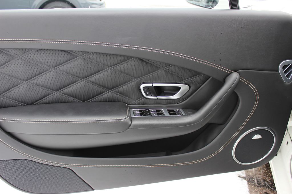 Bentley Continental GTC 2013