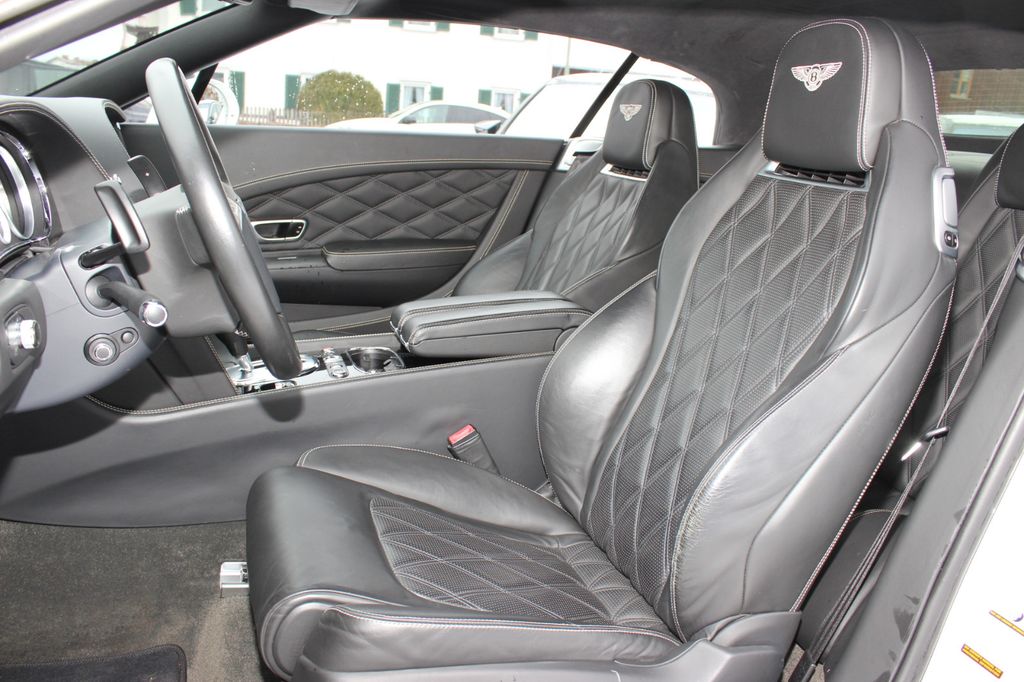 Bentley Continental GTC 2013