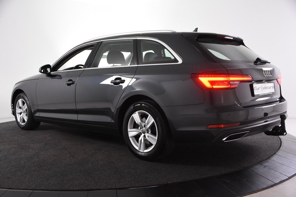 Audi A4 2019