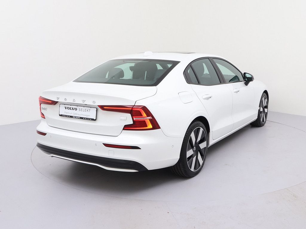 Volvo S60 2024
