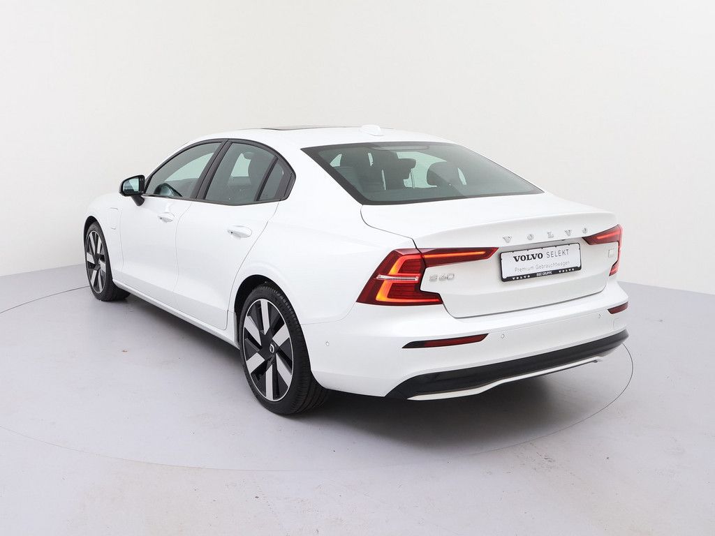 Volvo S60 2024