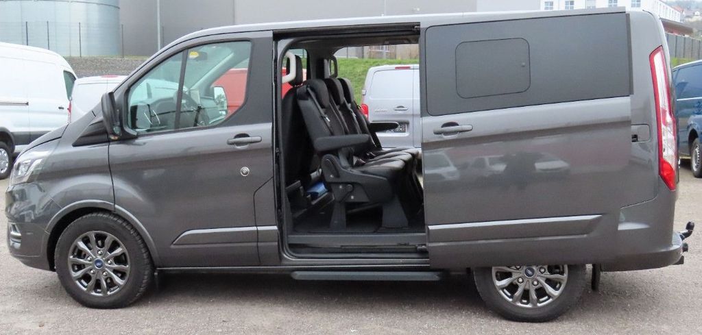 Ford Tourneo Custom 2021