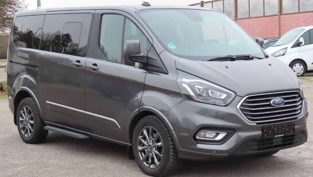 Ford Tourneo Custom 2021