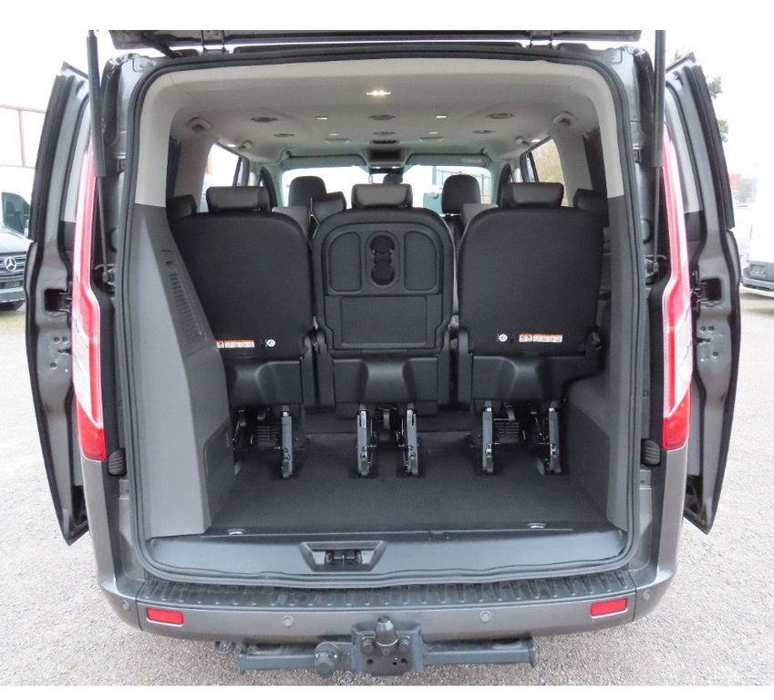 Ford Tourneo Custom 2021