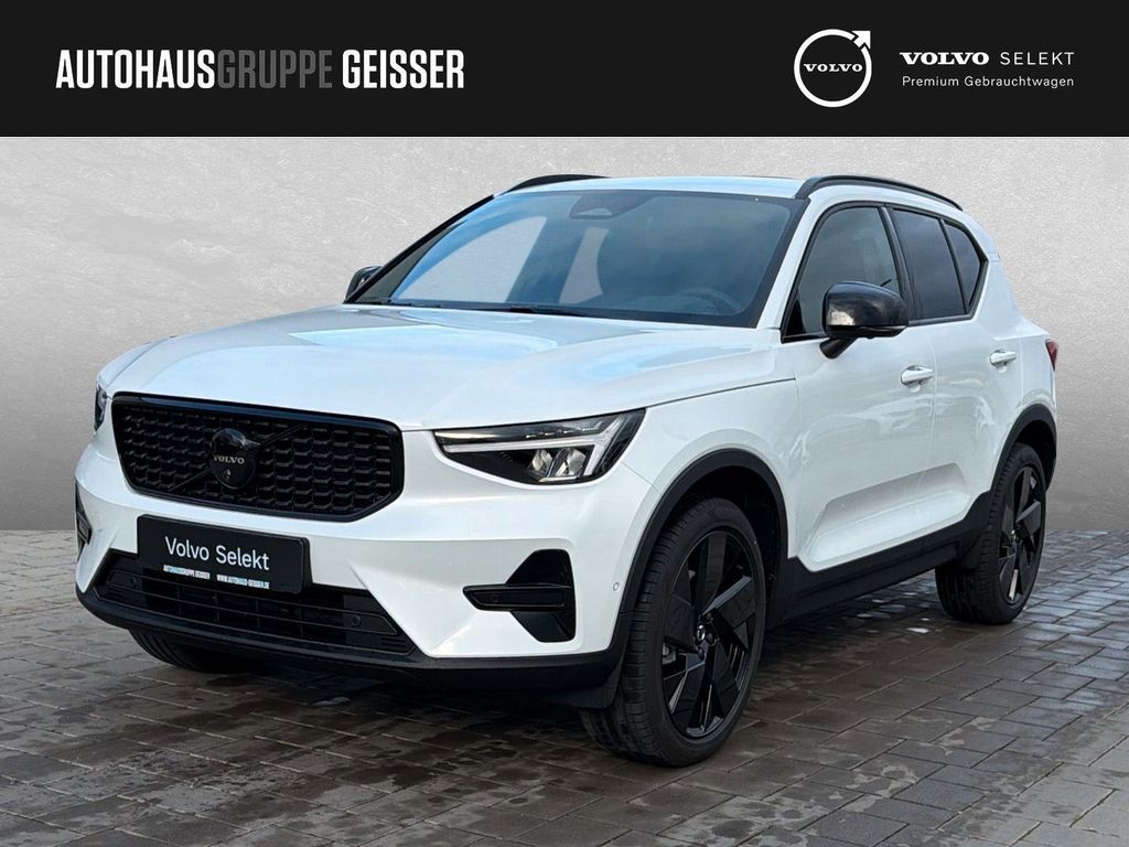 Volvo XC40 2025