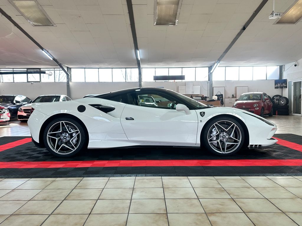 Ferrari F8 2020
