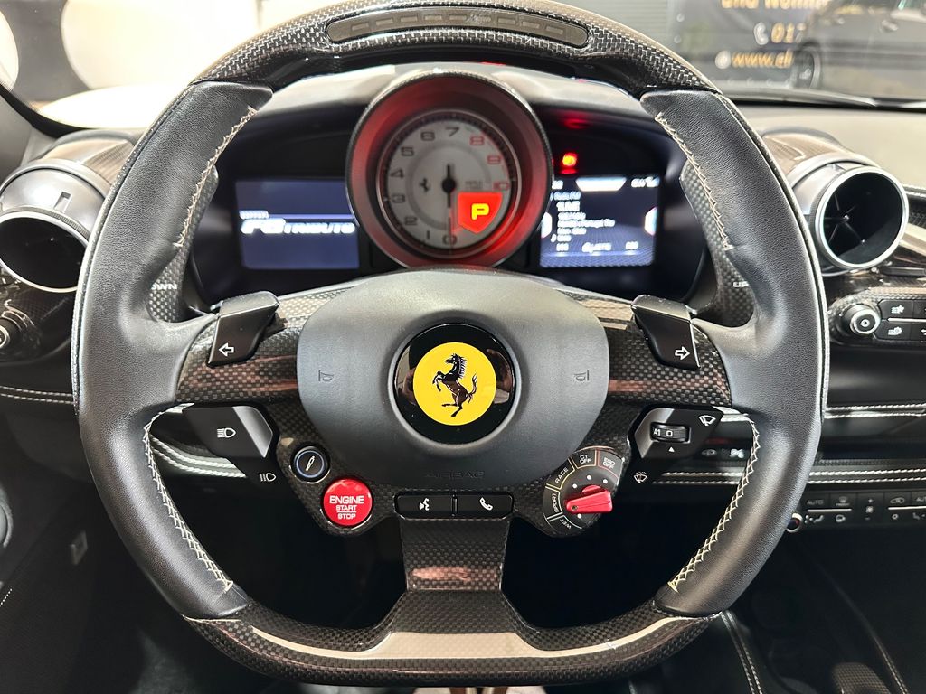 Ferrari F8 2020