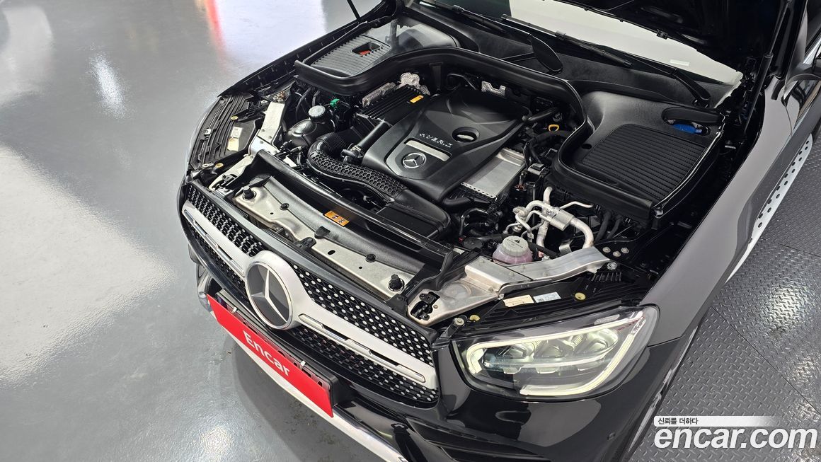 Mercedes-Benz GLC-Class 2023