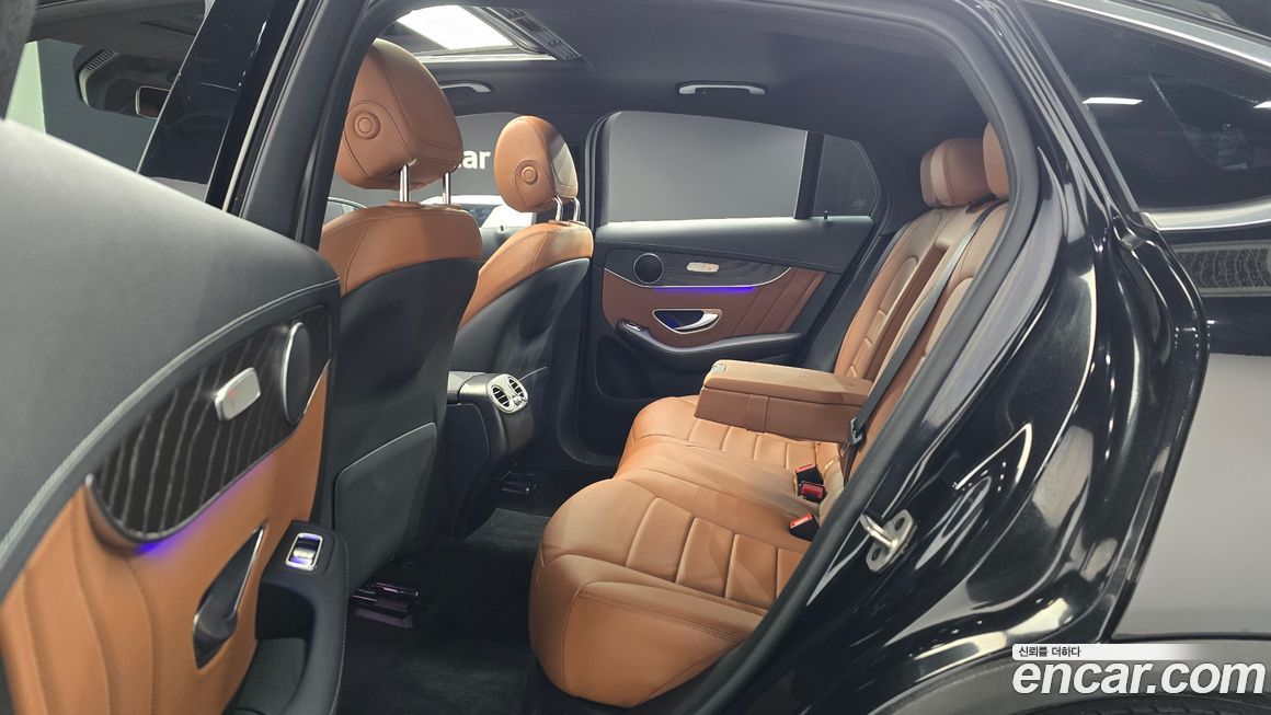 Mercedes-Benz GLC-Class 2023