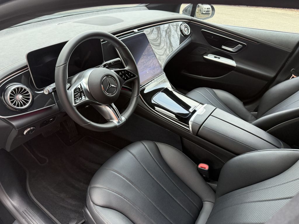 Mercedes-Benz EQE 2023