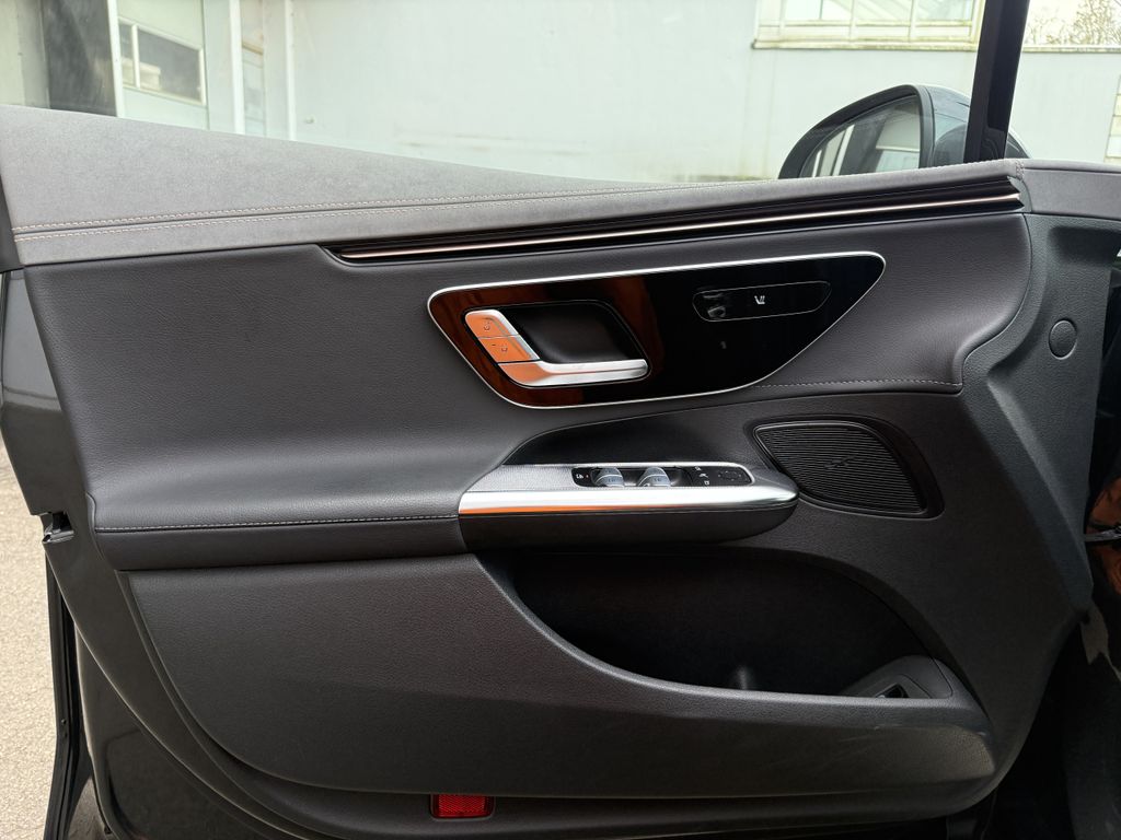 Mercedes-Benz EQE 2023