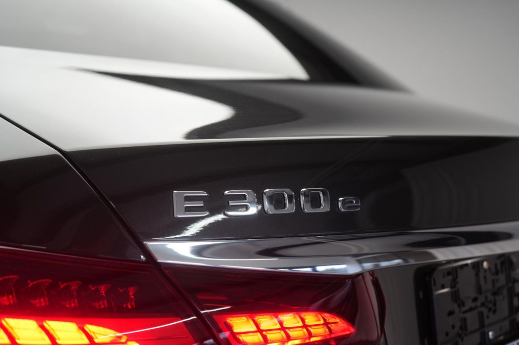 Mercedes-Benz E 300 2021