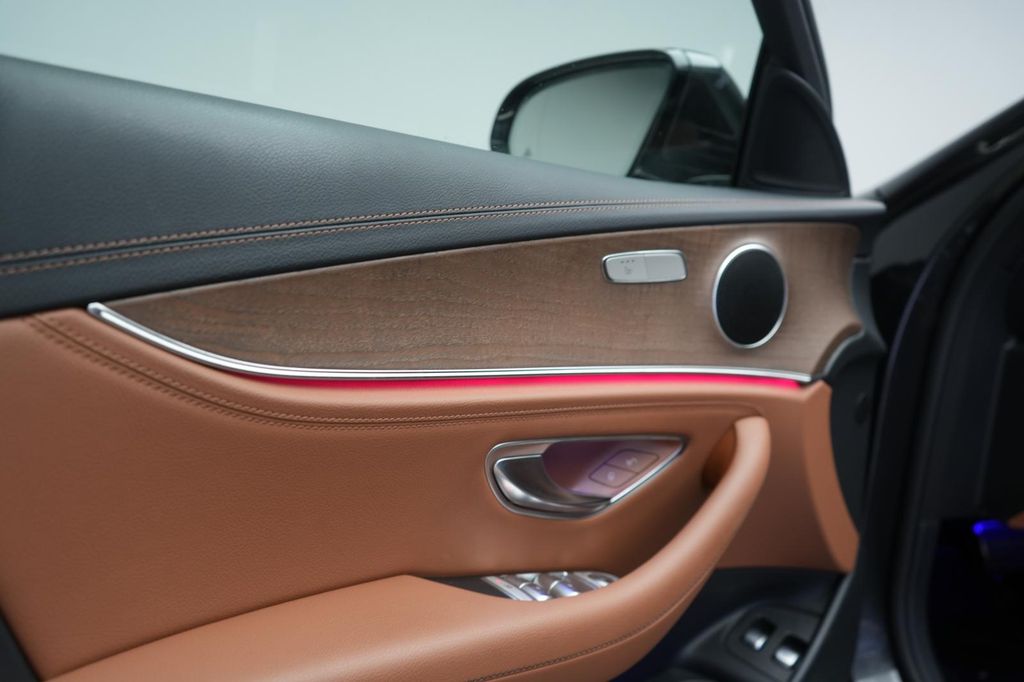 Mercedes-Benz E 300 2021