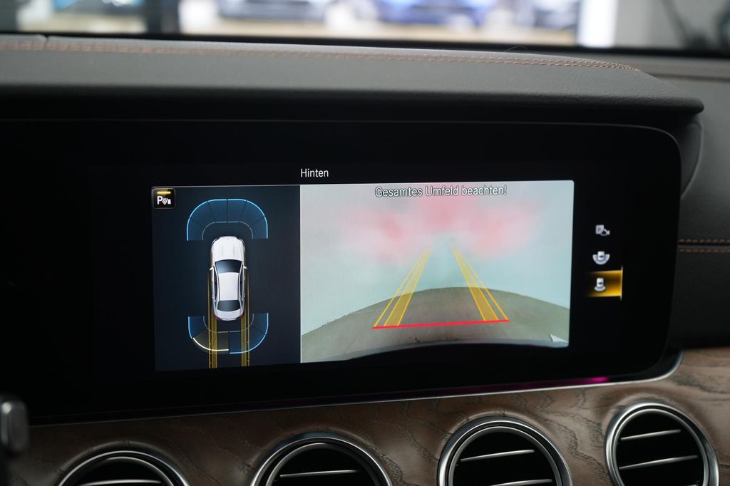 Mercedes-Benz E 300 2021