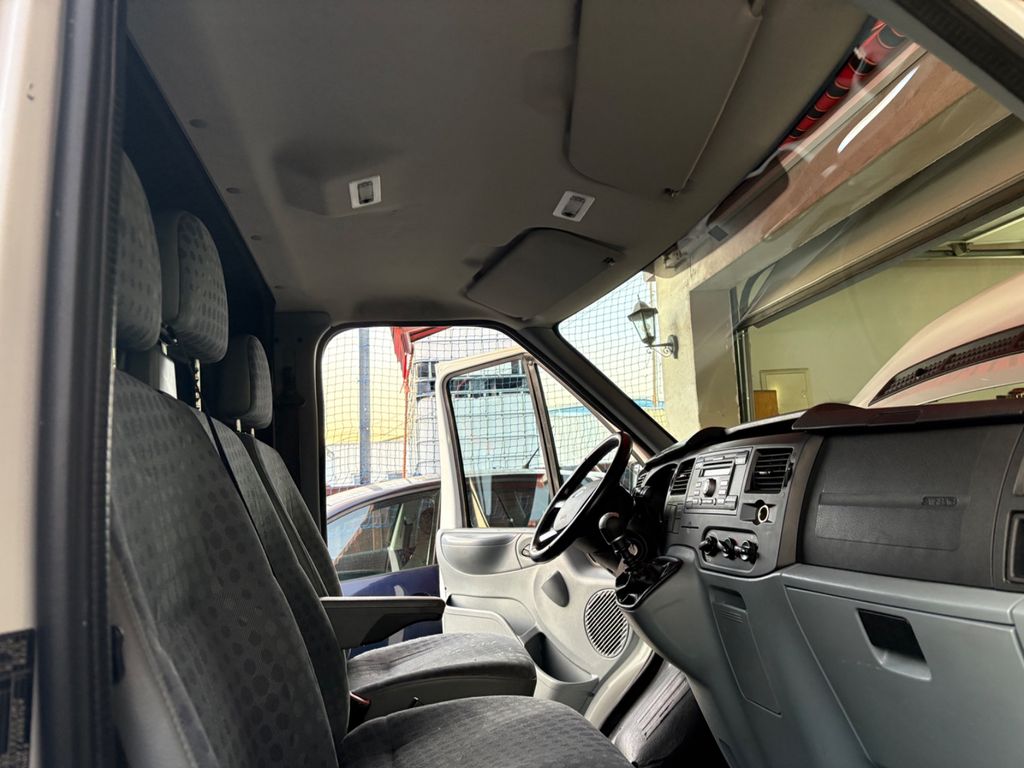 Ford Transit 2013