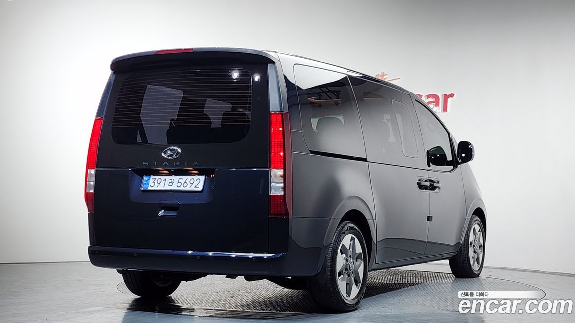 Hyundai Staria 2025