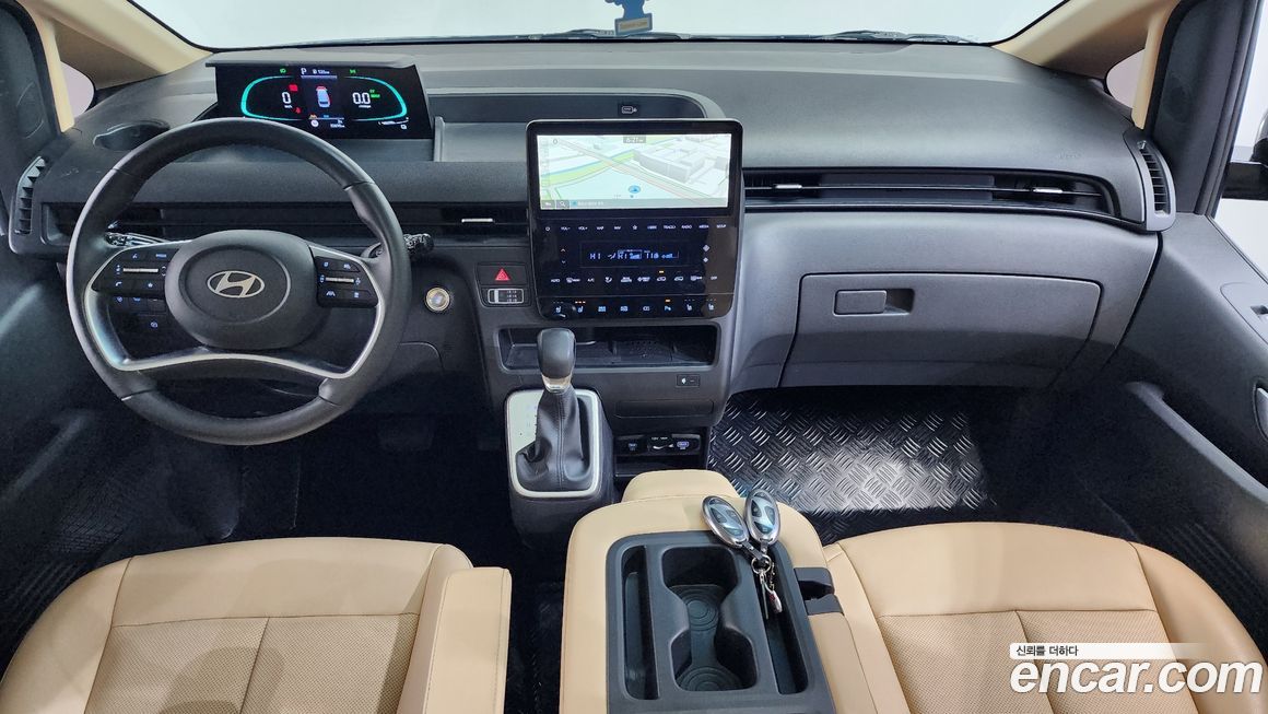 Hyundai Staria 2025