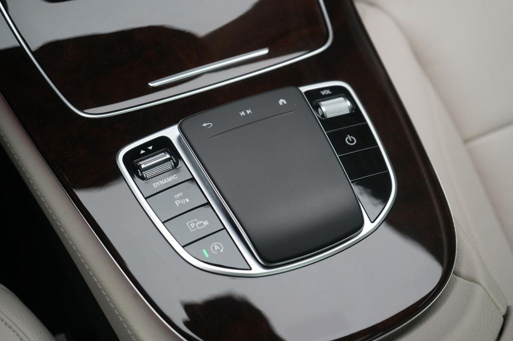 Mercedes-Benz E 300 2021