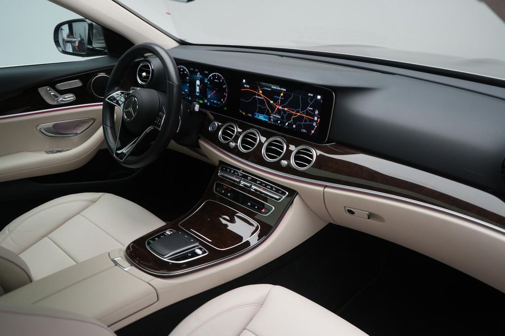 Mercedes-Benz E 300 2021