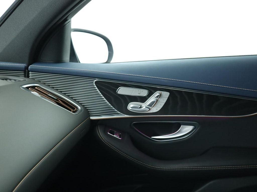 Mercedes-Benz EQC 2021